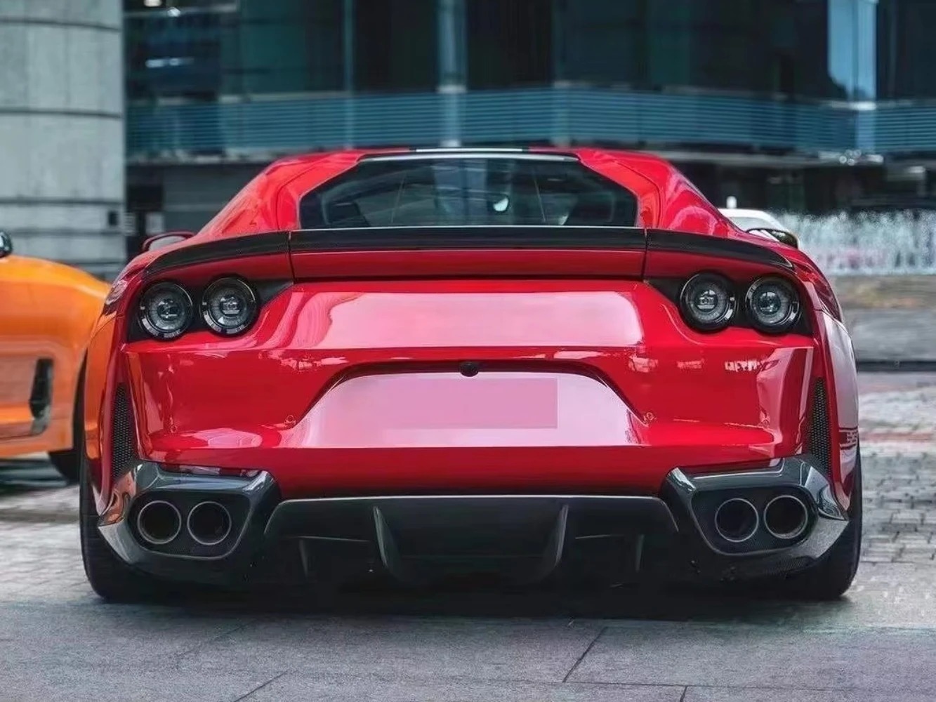 High Quality Fast Delivery Whole Sale Price Dry Carbon Fiber GTS Upgrade OEM Style Diffuser for  812